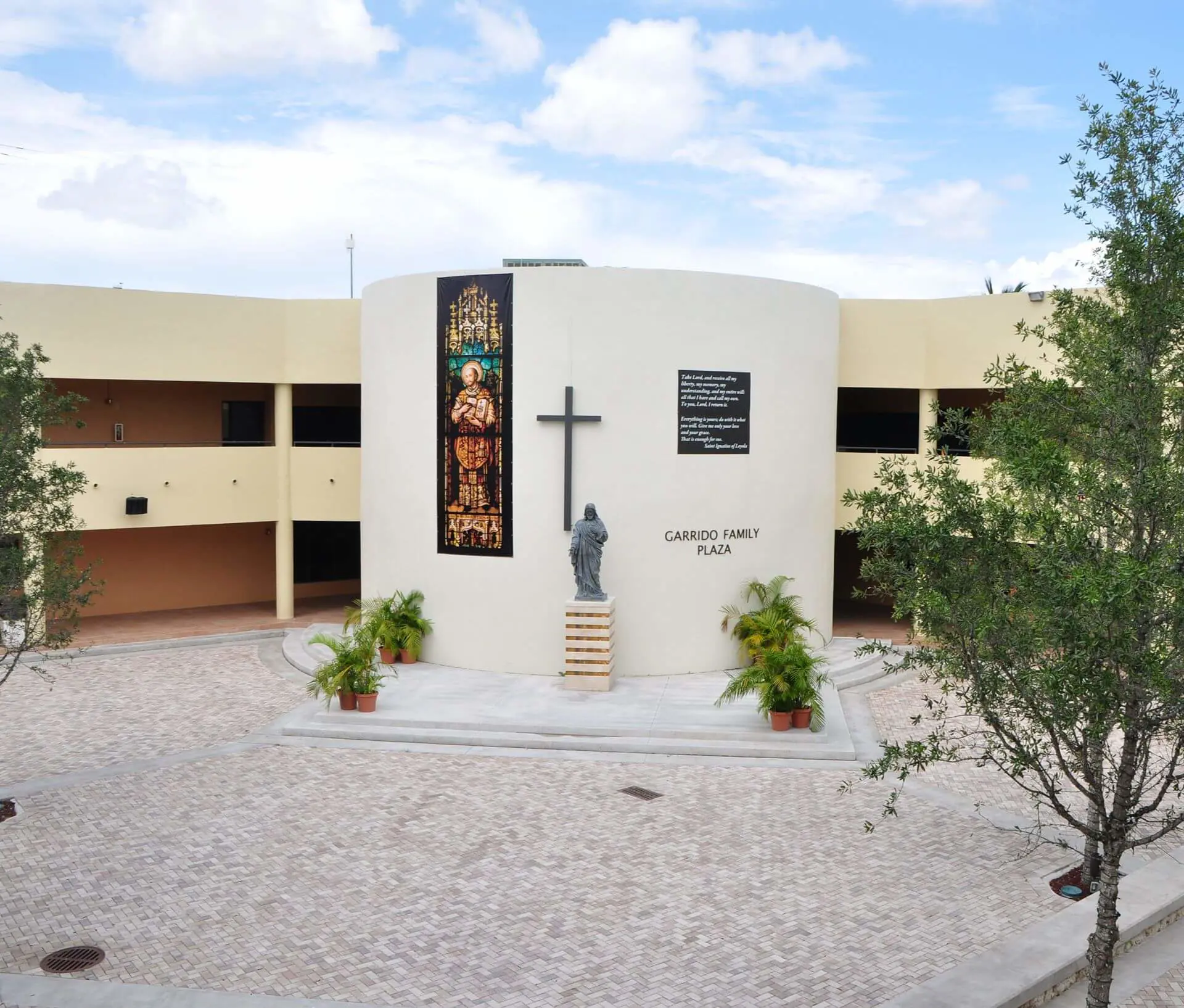 2011 Garrido Family Plaza