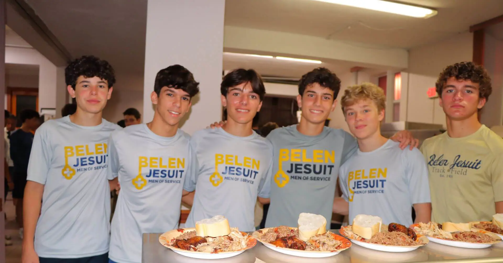 Belen Jesuit students at the 2025 MAGIS Thanksgiving