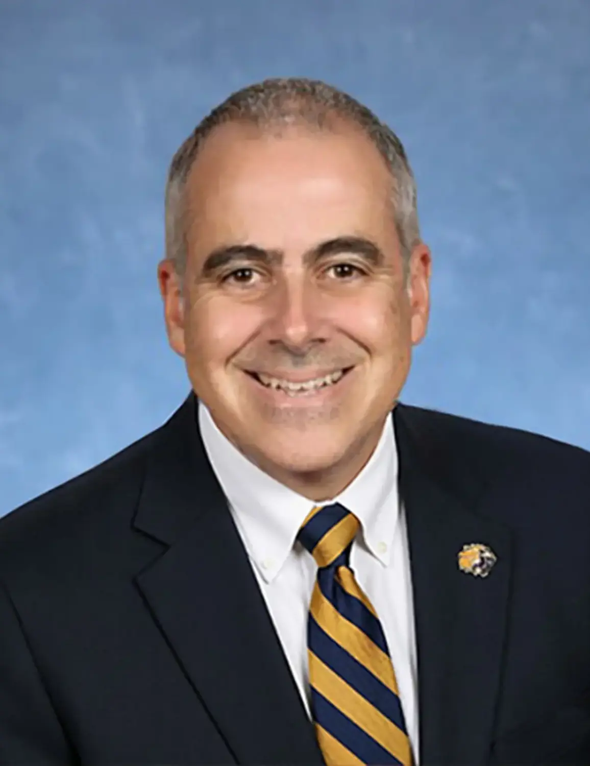 MR. PHIL FERNANDEZ ’94, Executive Director of Advancement and Alumni Relations